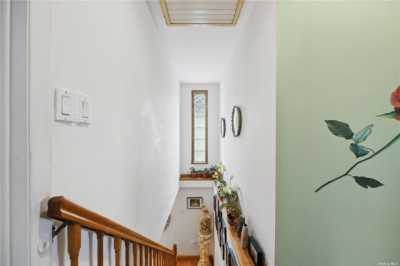 Home For Sale in Little Neck, New York