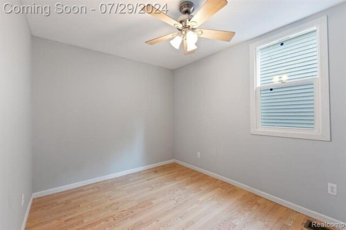 Picture of Home For Sale in Detroit, Michigan, United States