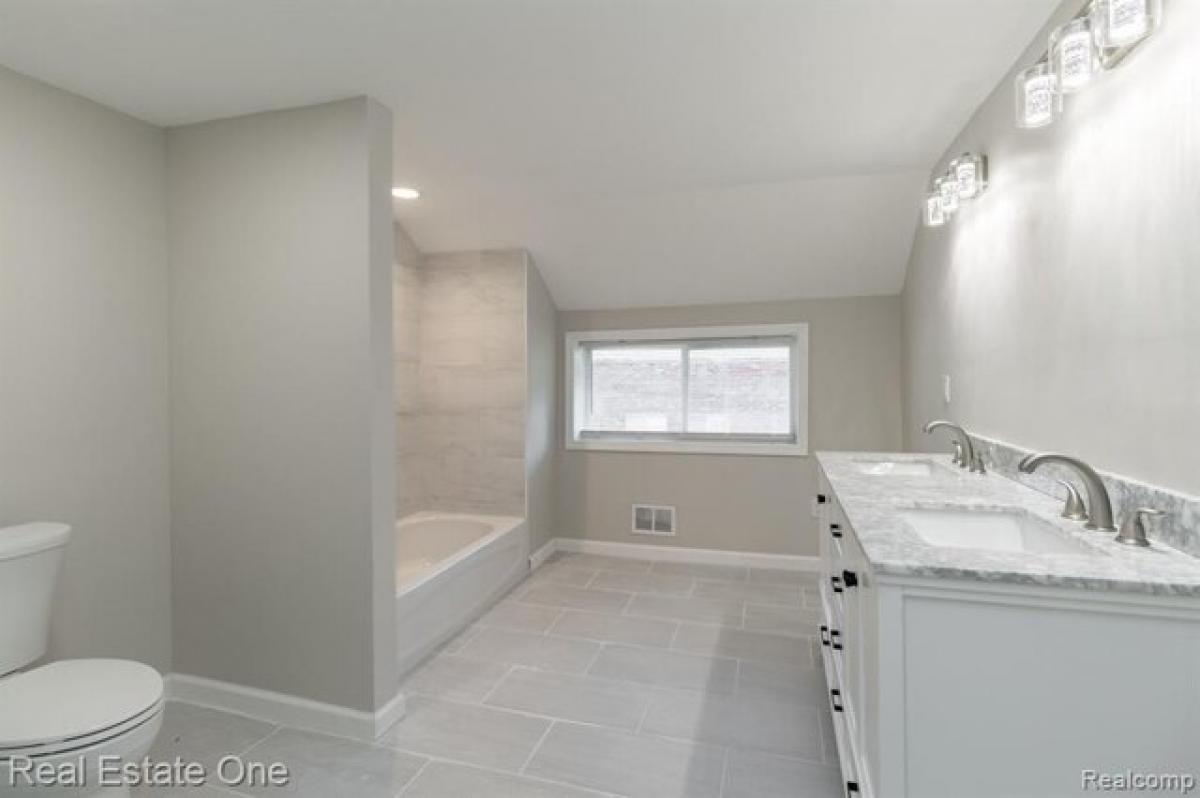 Picture of Home For Rent in Royal Oak, Michigan, United States