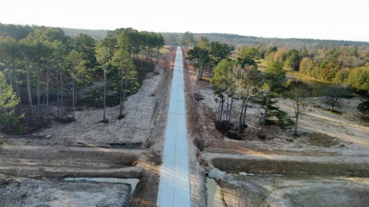 Picture of Residential Land For Sale in Montgomery, Texas, United States