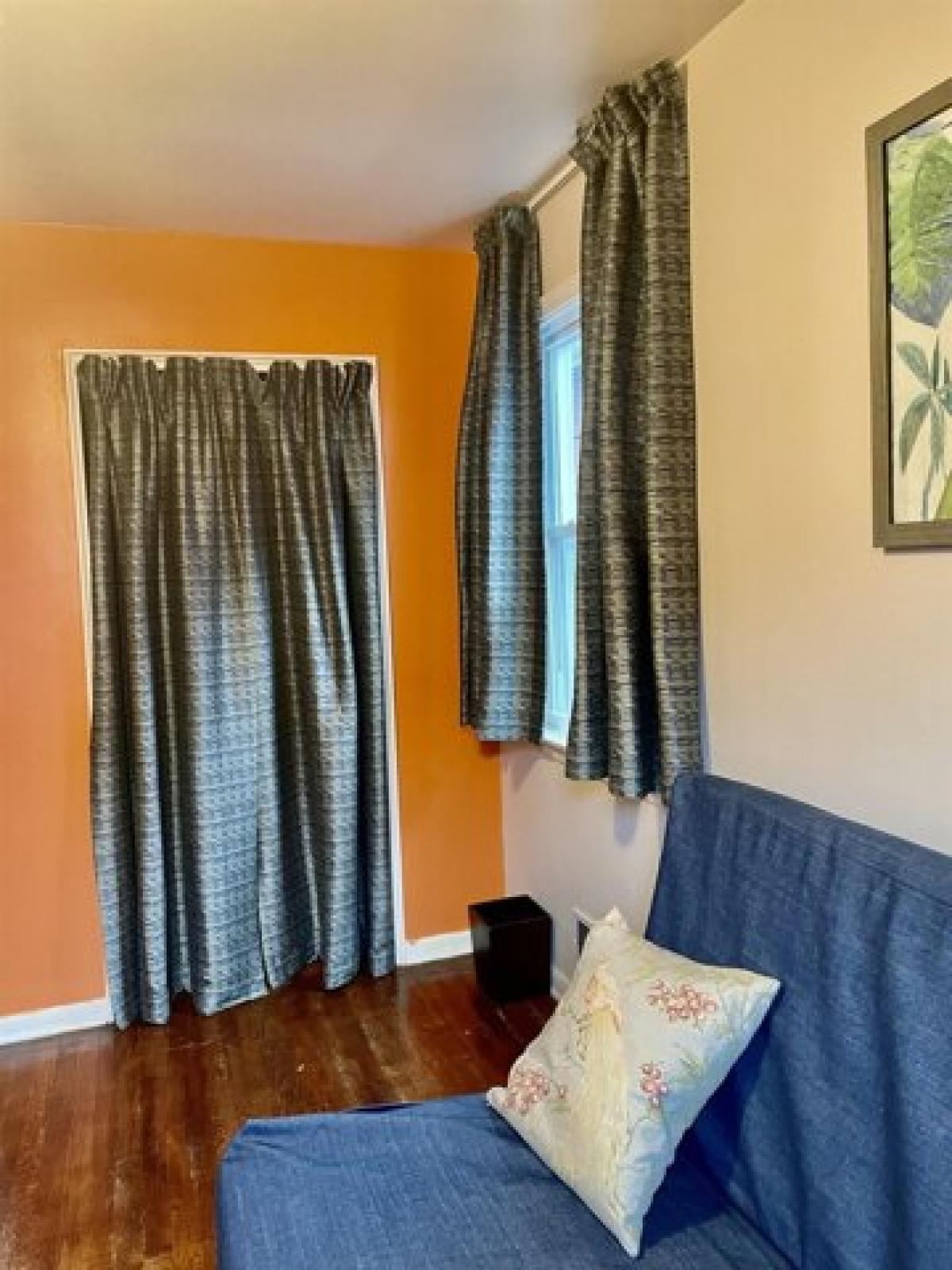 Picture of Home For Sale in Jersey City, New Jersey, United States