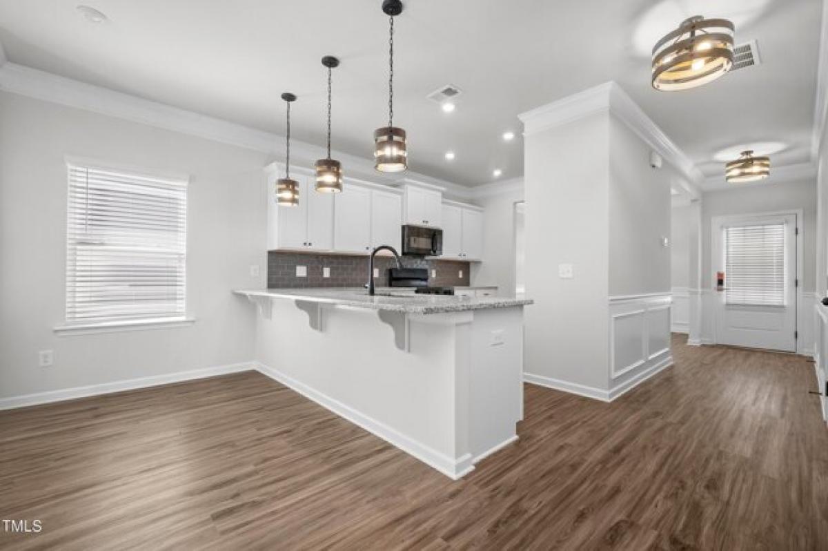 Picture of Home For Sale in Sanford, North Carolina, United States