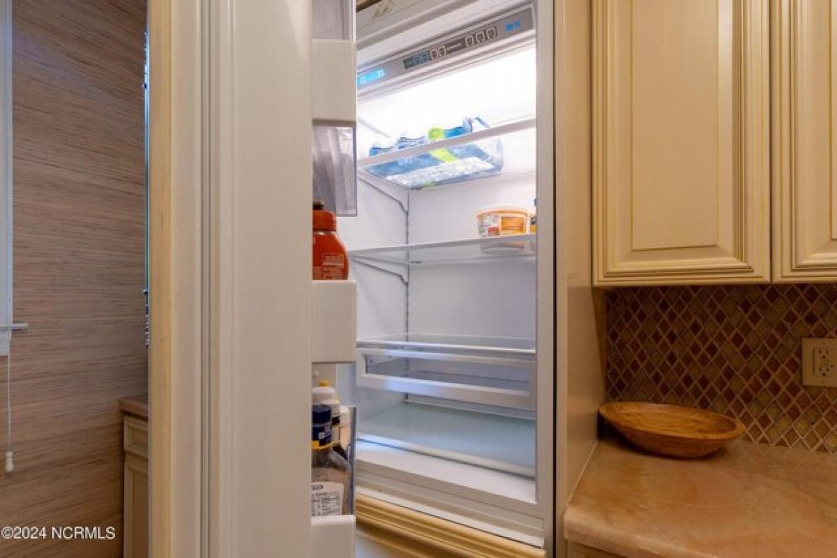 Picture of Home For Sale in Wilmington, North Carolina, United States