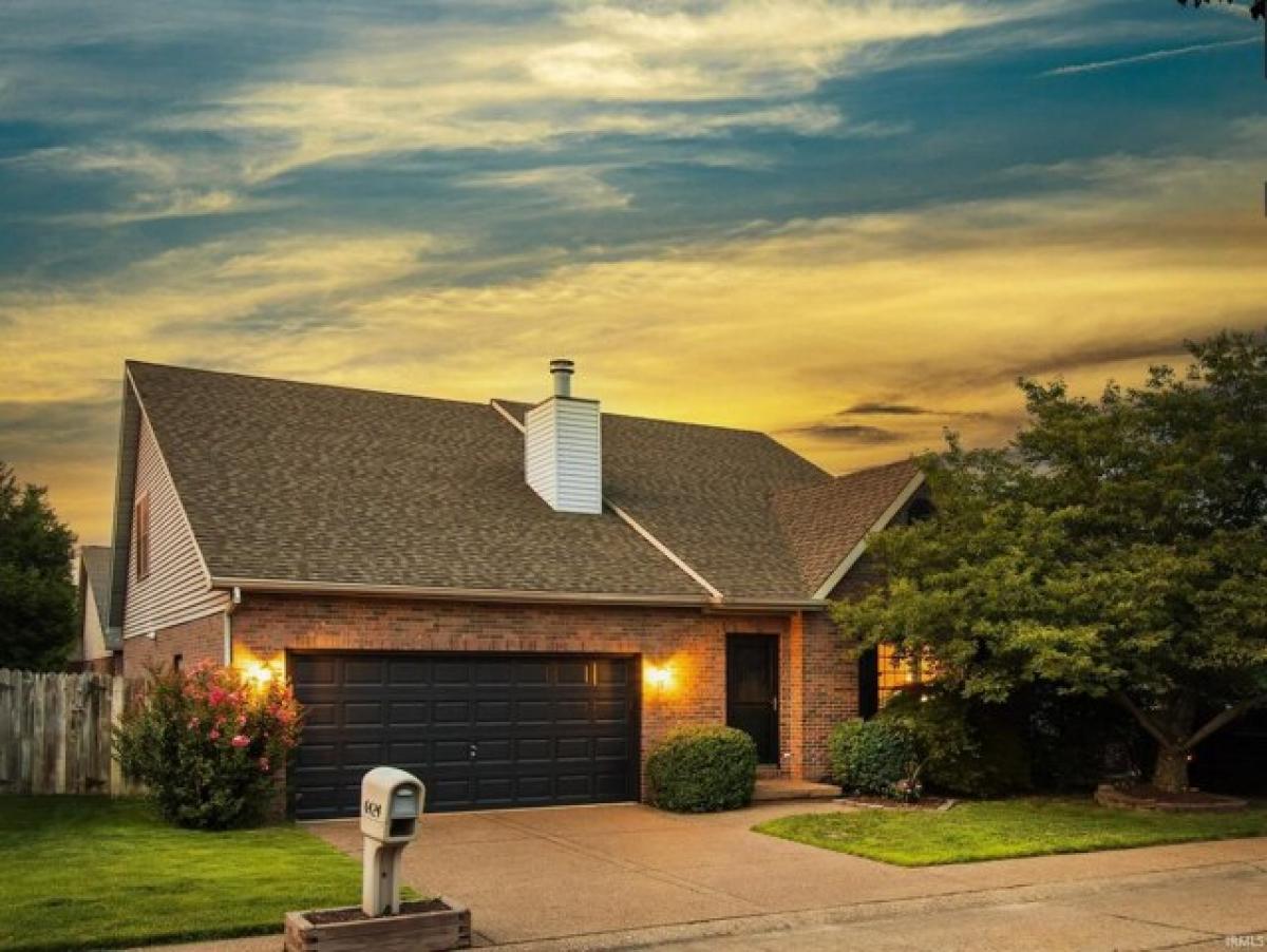 Picture of Home For Sale in Evansville, Indiana, United States