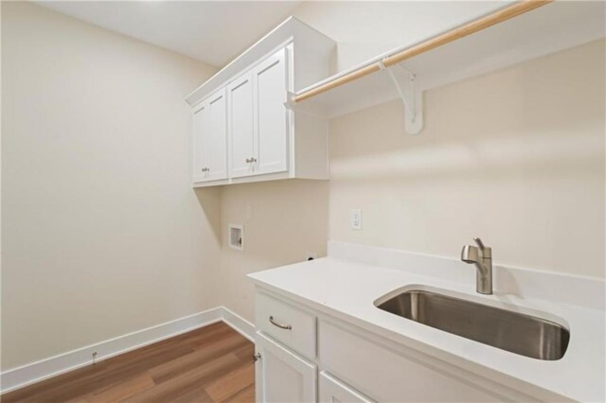 Picture of Home For Sale in Blue Springs, Missouri, United States