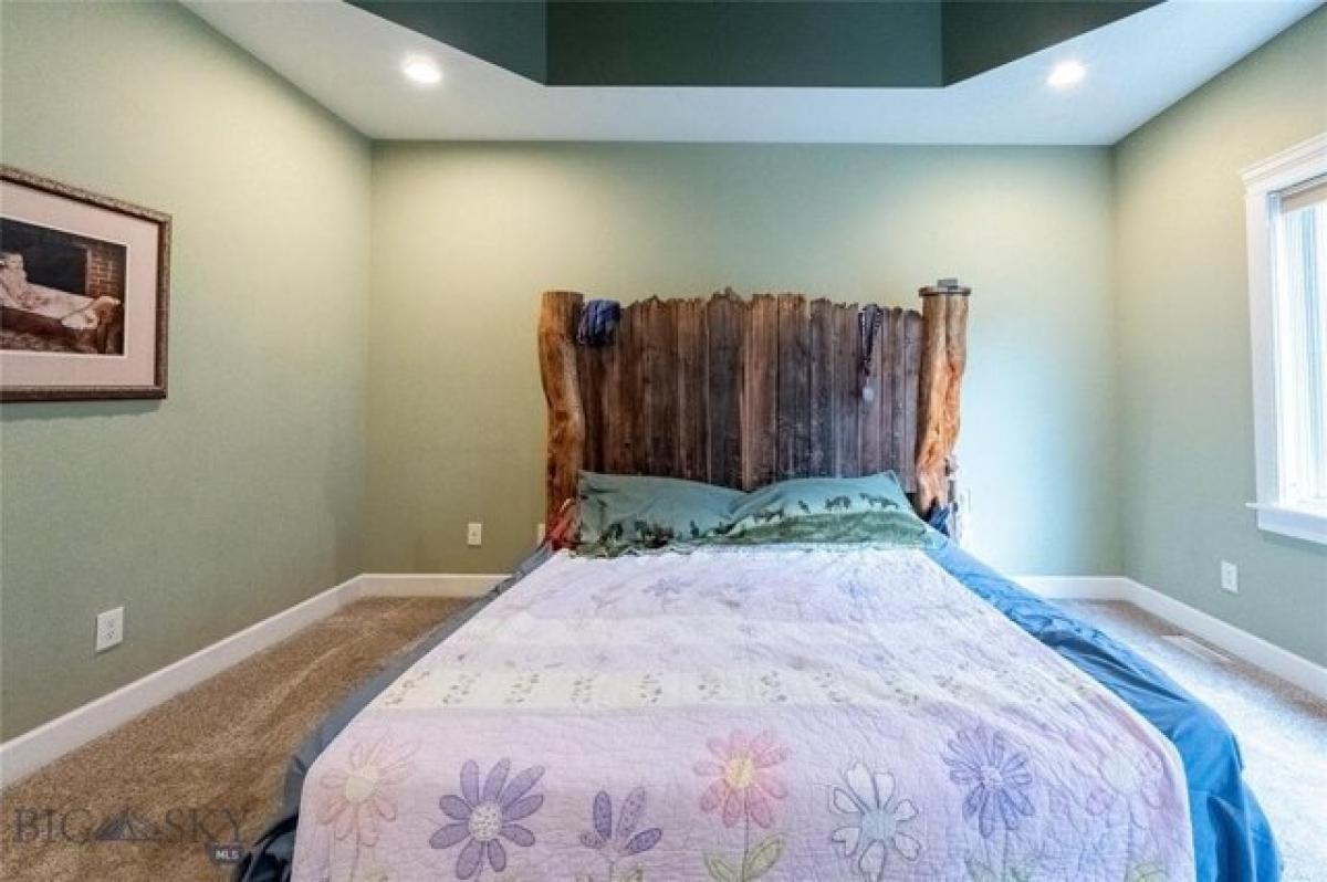 Picture of Home For Sale in Bozeman, Montana, United States