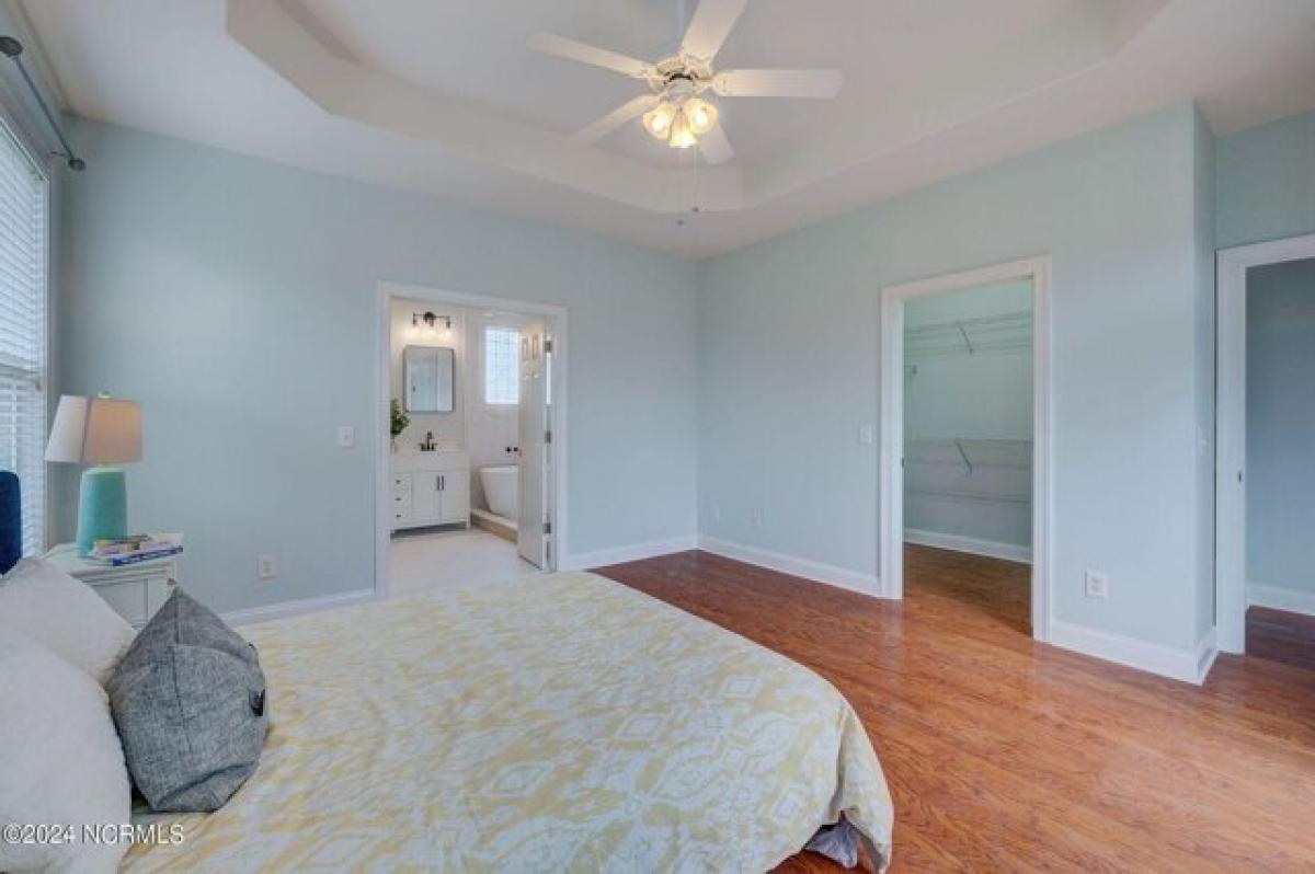 Picture of Home For Sale in Leland, North Carolina, United States