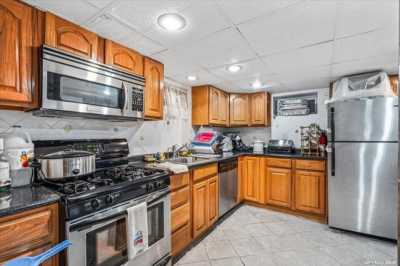 Home For Sale in Flushing, New York