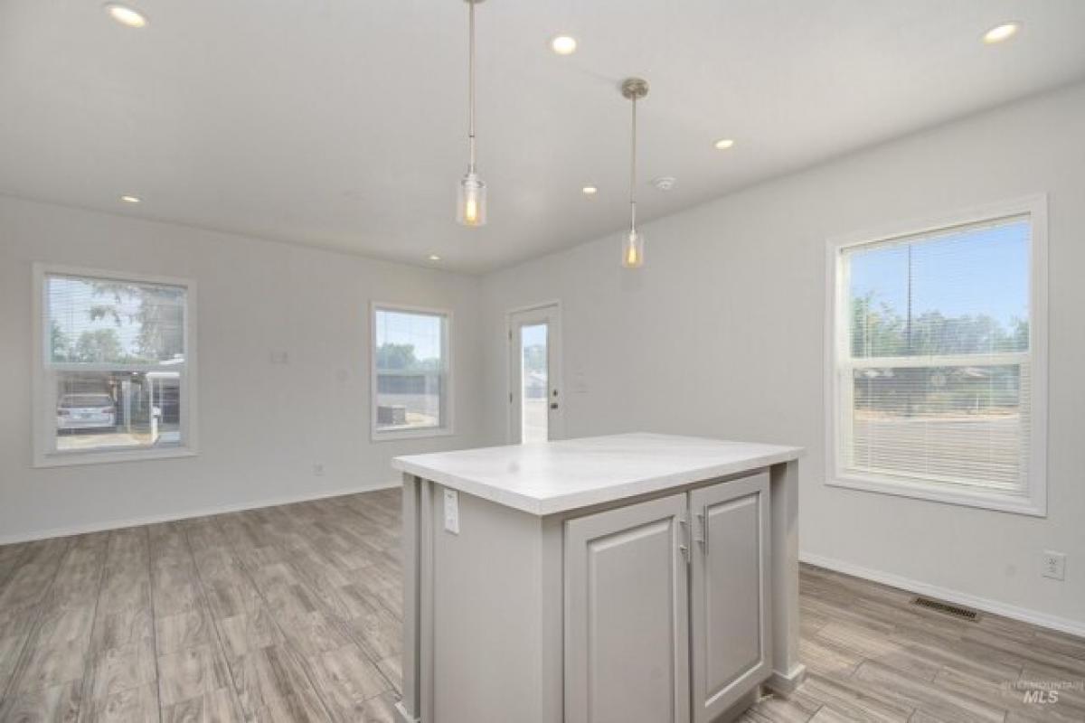 Picture of Home For Sale in Boise, Idaho, United States