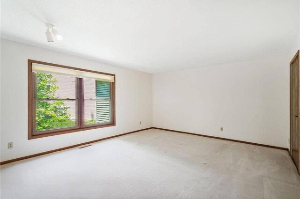 Picture of Home For Sale in Plymouth, Minnesota, United States