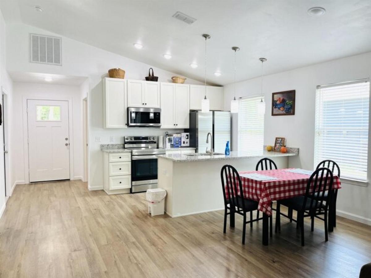 Picture of Home For Sale in Tallahassee, Florida, United States