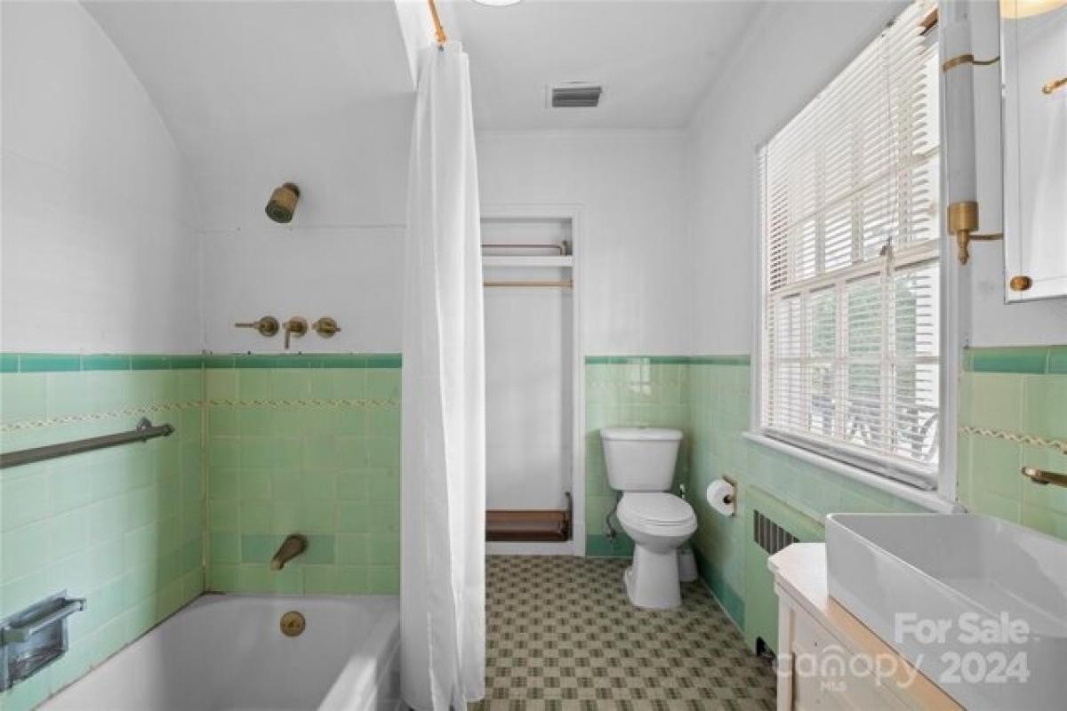 Picture of Home For Sale in Concord, North Carolina, United States