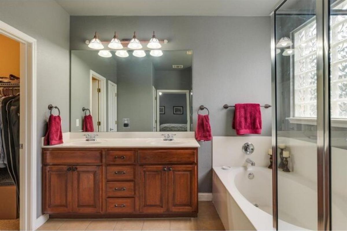 Picture of Home For Sale in Round Rock, Texas, United States