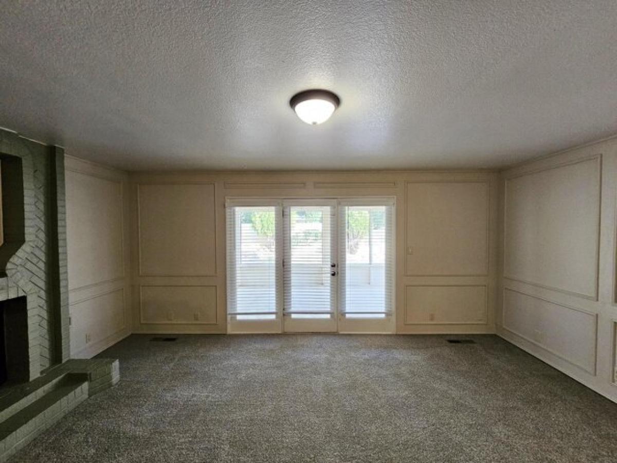 Picture of Home For Sale in Albuquerque, New Mexico, United States