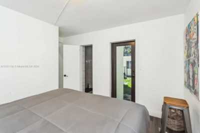 Apartment For Rent in Miami, Florida