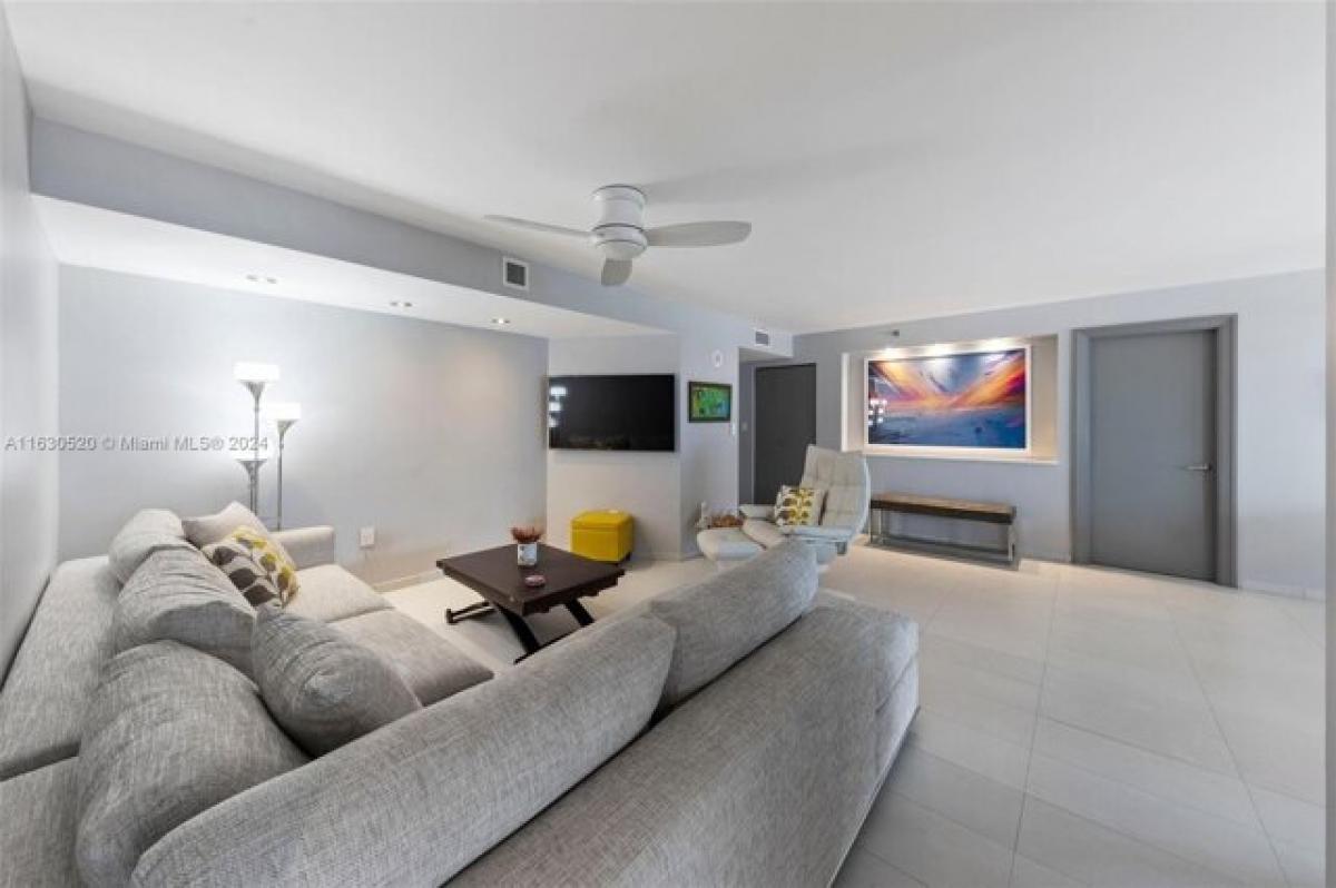 Picture of Home For Sale in Hollywood, Florida, United States