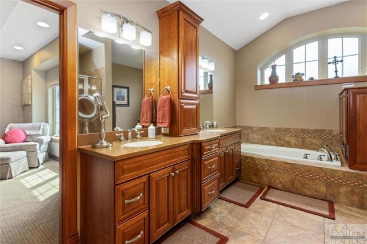 Picture of Home For Sale in Billings, Montana, United States