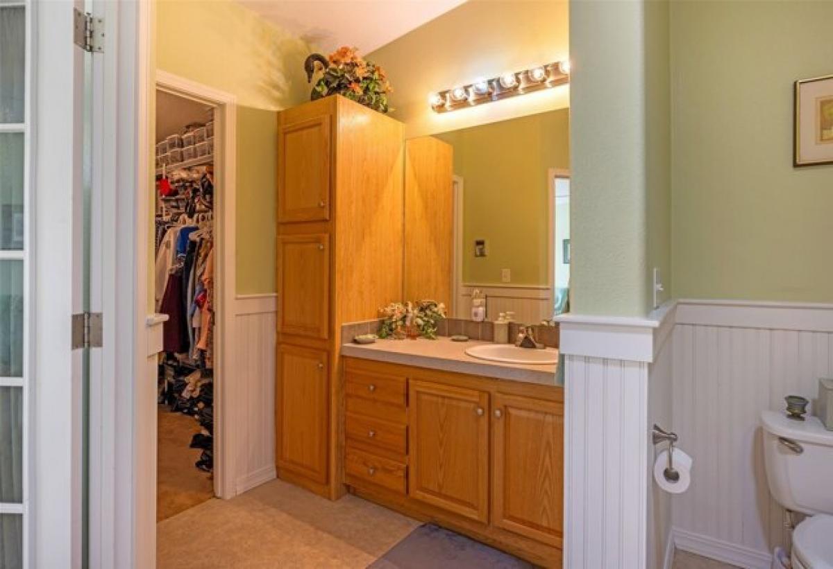 Picture of Home For Sale in Polson, Montana, United States