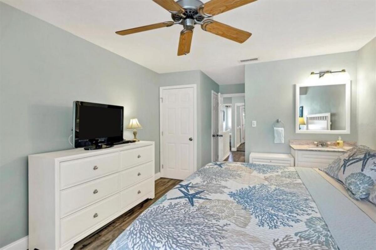 Picture of Home For Sale in Sarasota, Florida, United States