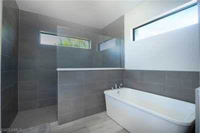 Home For Sale in Cape Coral, Florida