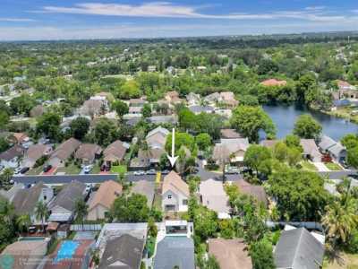 Home For Sale in Cooper City, Florida