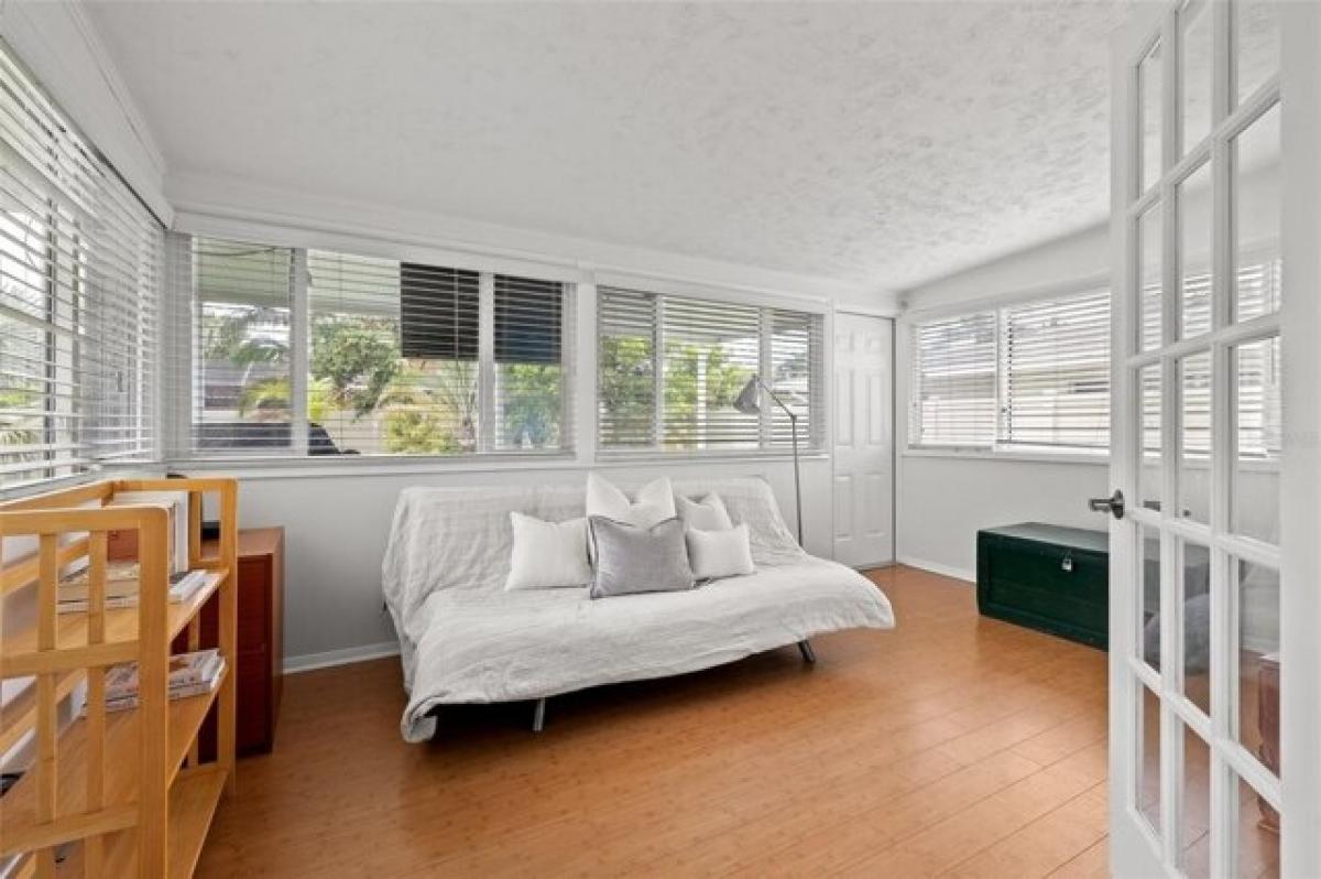 Picture of Home For Sale in Saint Petersburg, Florida, United States