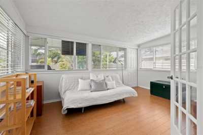 Home For Sale in Saint Petersburg, Florida