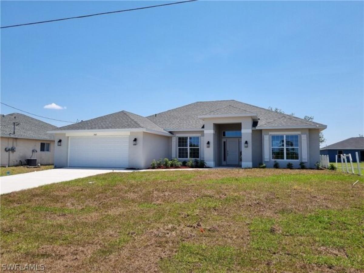 Picture of Home For Sale in Cape Coral, Florida, United States