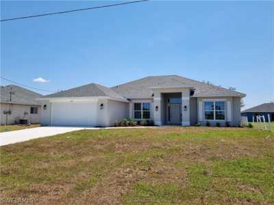 Home For Sale in Cape Coral, Florida