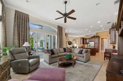 Home For Sale in Royal Palm Beach, Florida