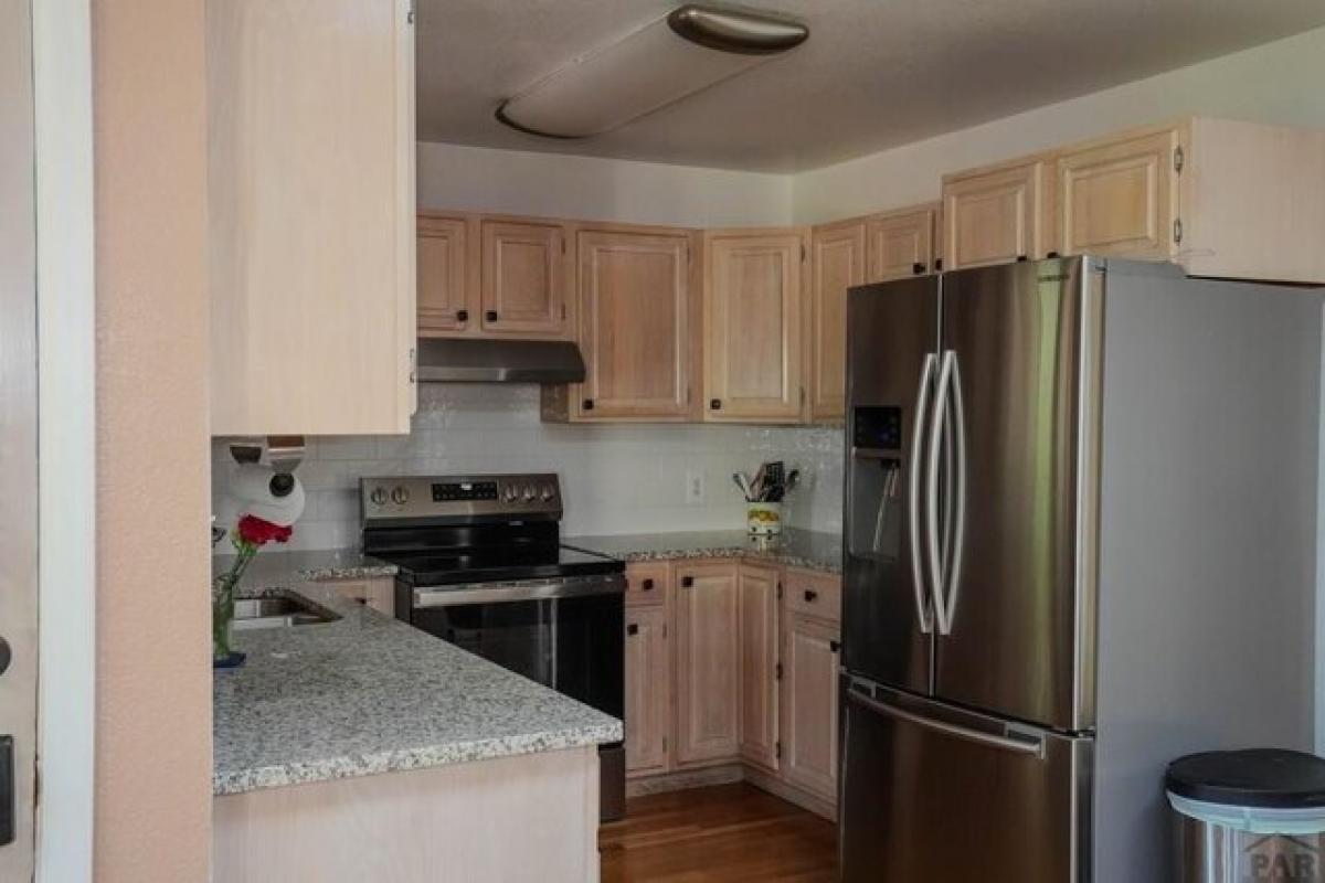 Picture of Home For Sale in Pueblo West, Colorado, United States