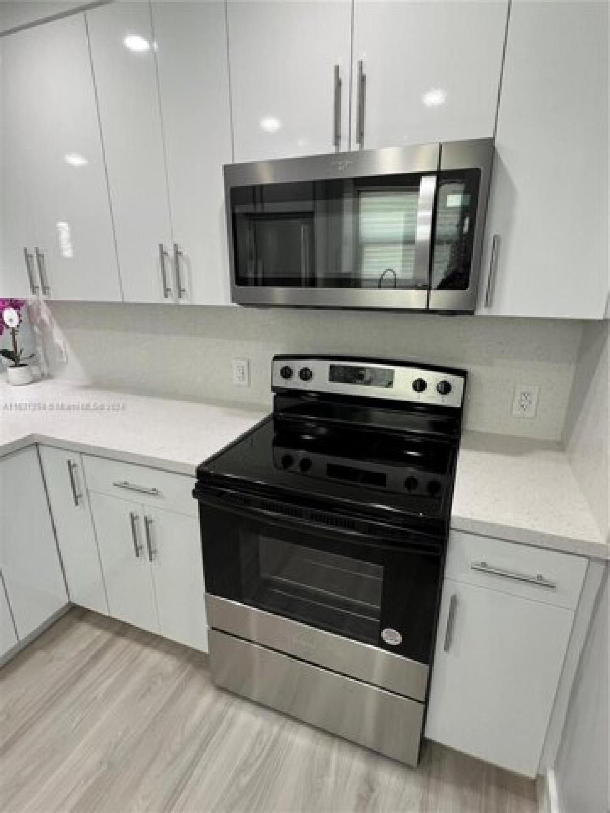 Picture of Home For Sale in Lauderhill, Florida, United States