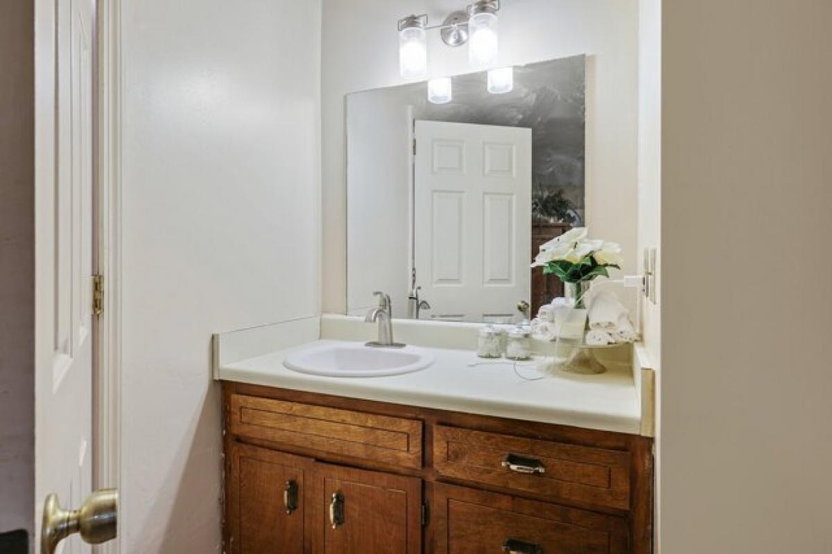 Picture of Home For Sale in Nashville, Tennessee, United States