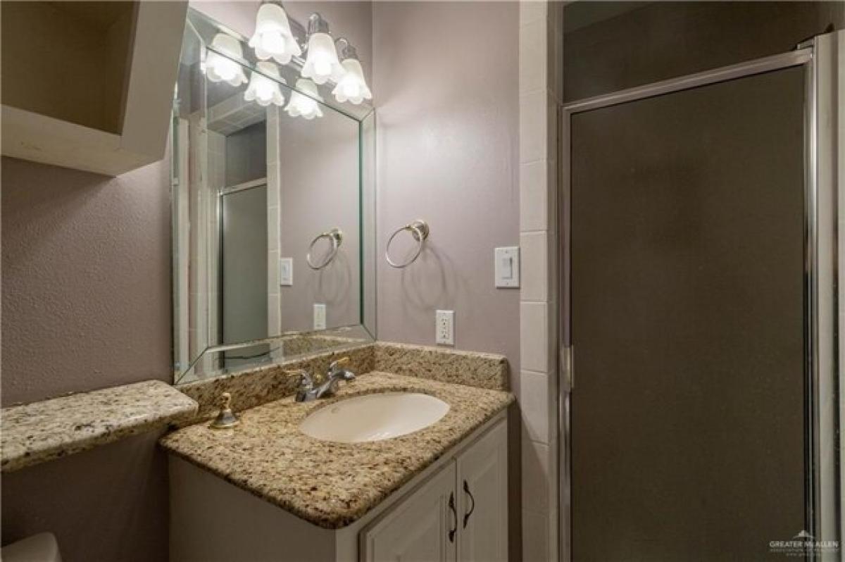 Picture of Home For Sale in McAllen, Texas, United States