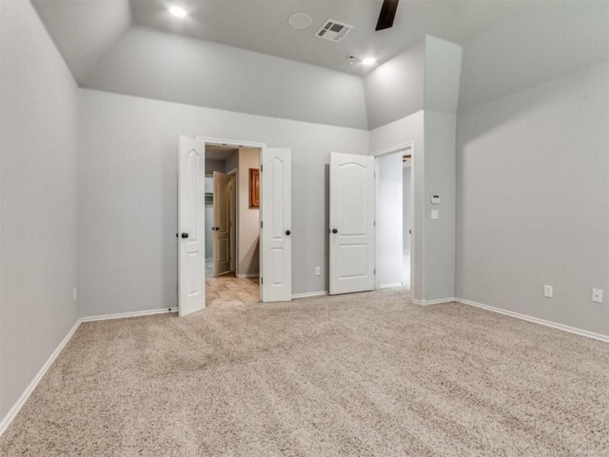 Picture of Home For Sale in Broken Arrow, Oklahoma, United States