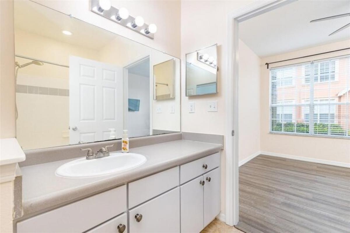 Picture of Home For Sale in Tampa, Florida, United States