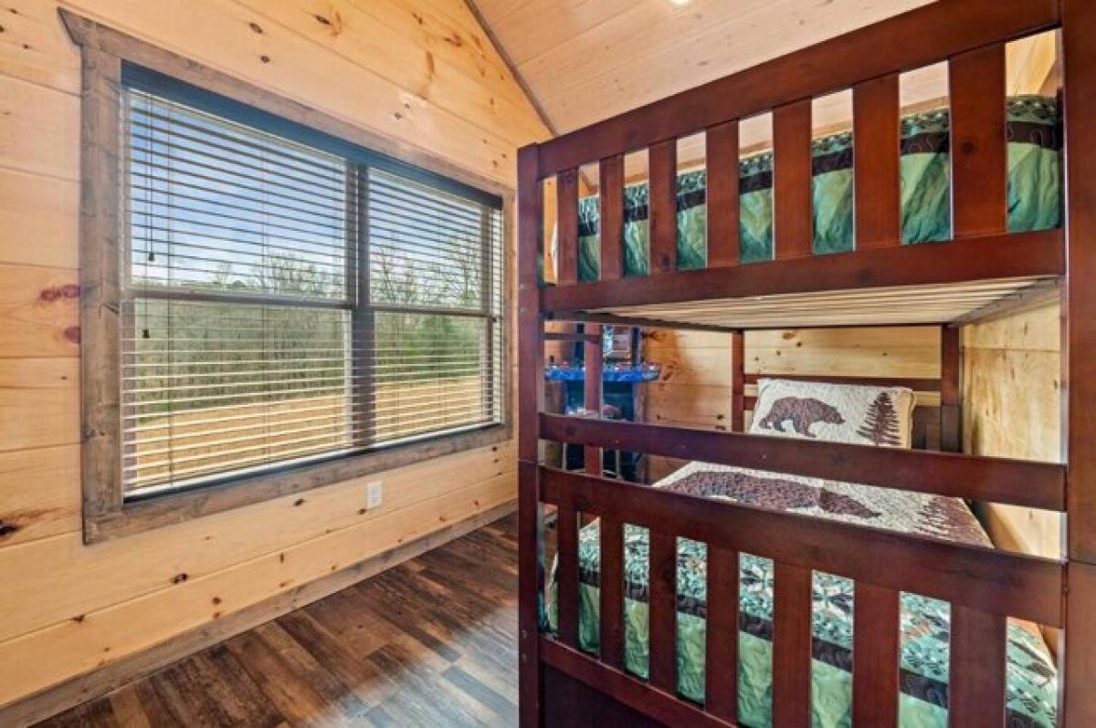 Picture of Home For Sale in Sevierville, Tennessee, United States