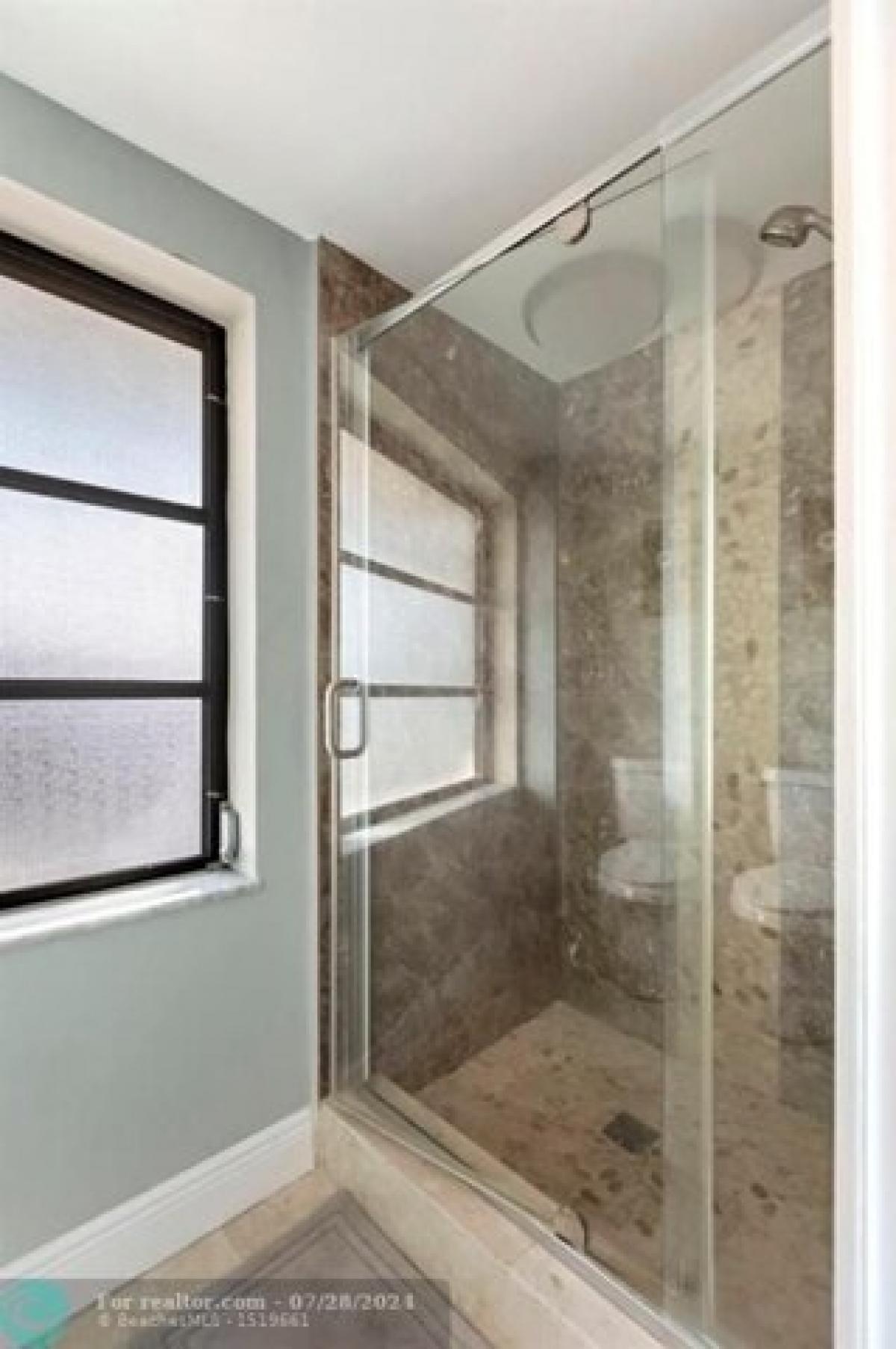 Picture of Home For Sale in Lauderhill, Florida, United States