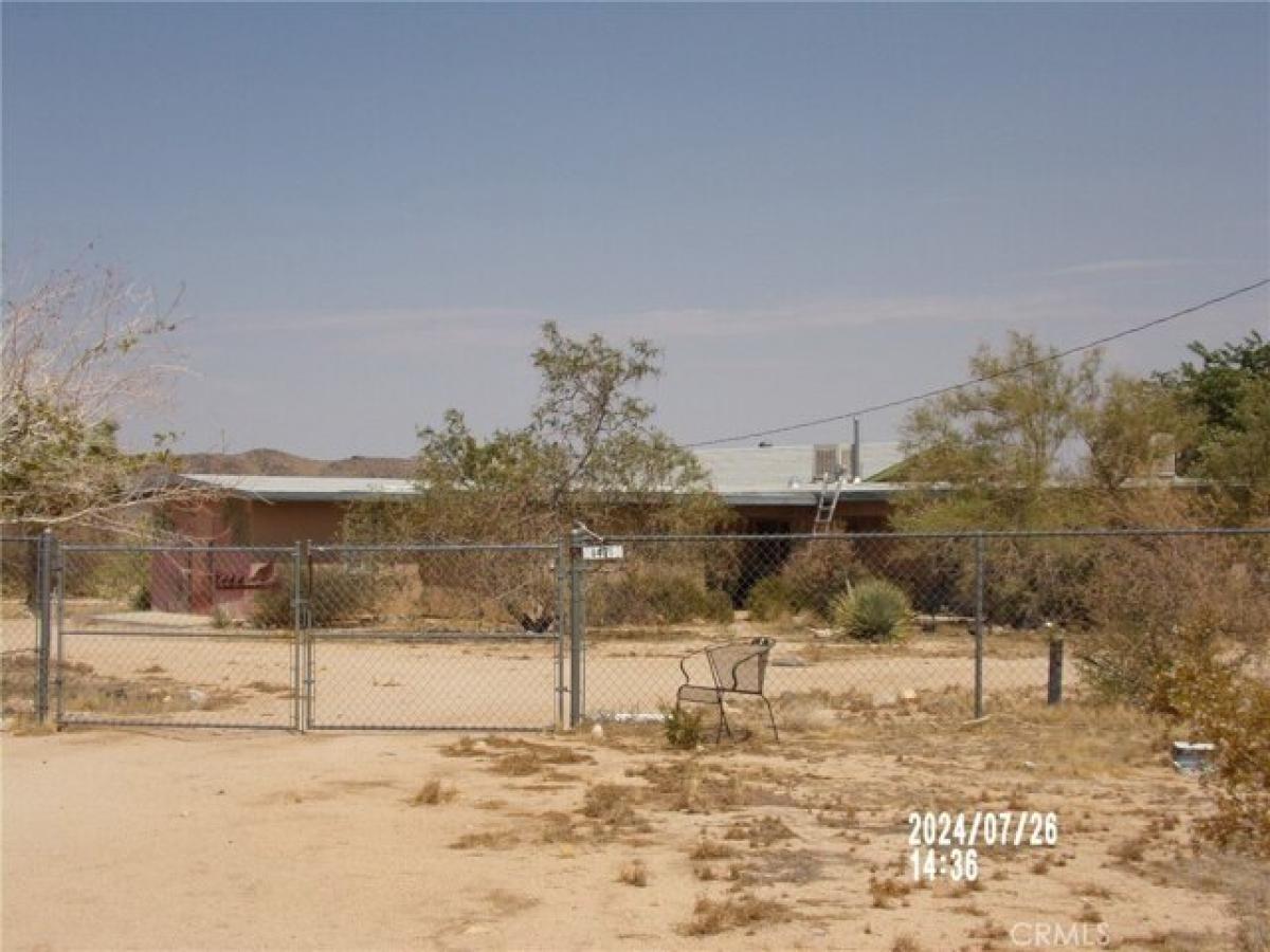 Picture of Home For Sale in Yucca Valley, California, United States