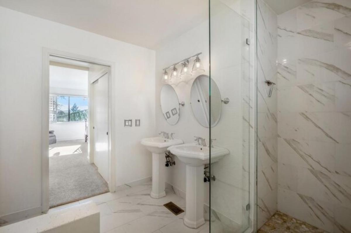 Picture of Home For Sale in Hollister, California, United States