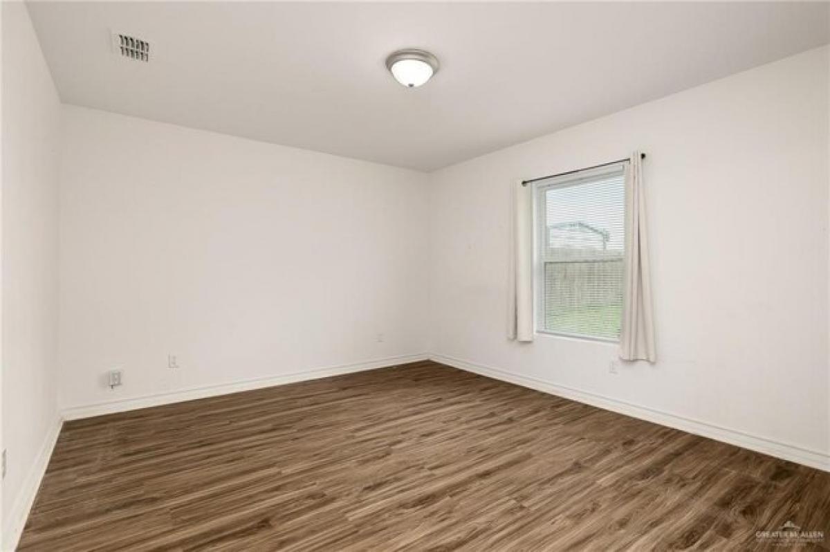 Picture of Home For Sale in Edinburg, Texas, United States