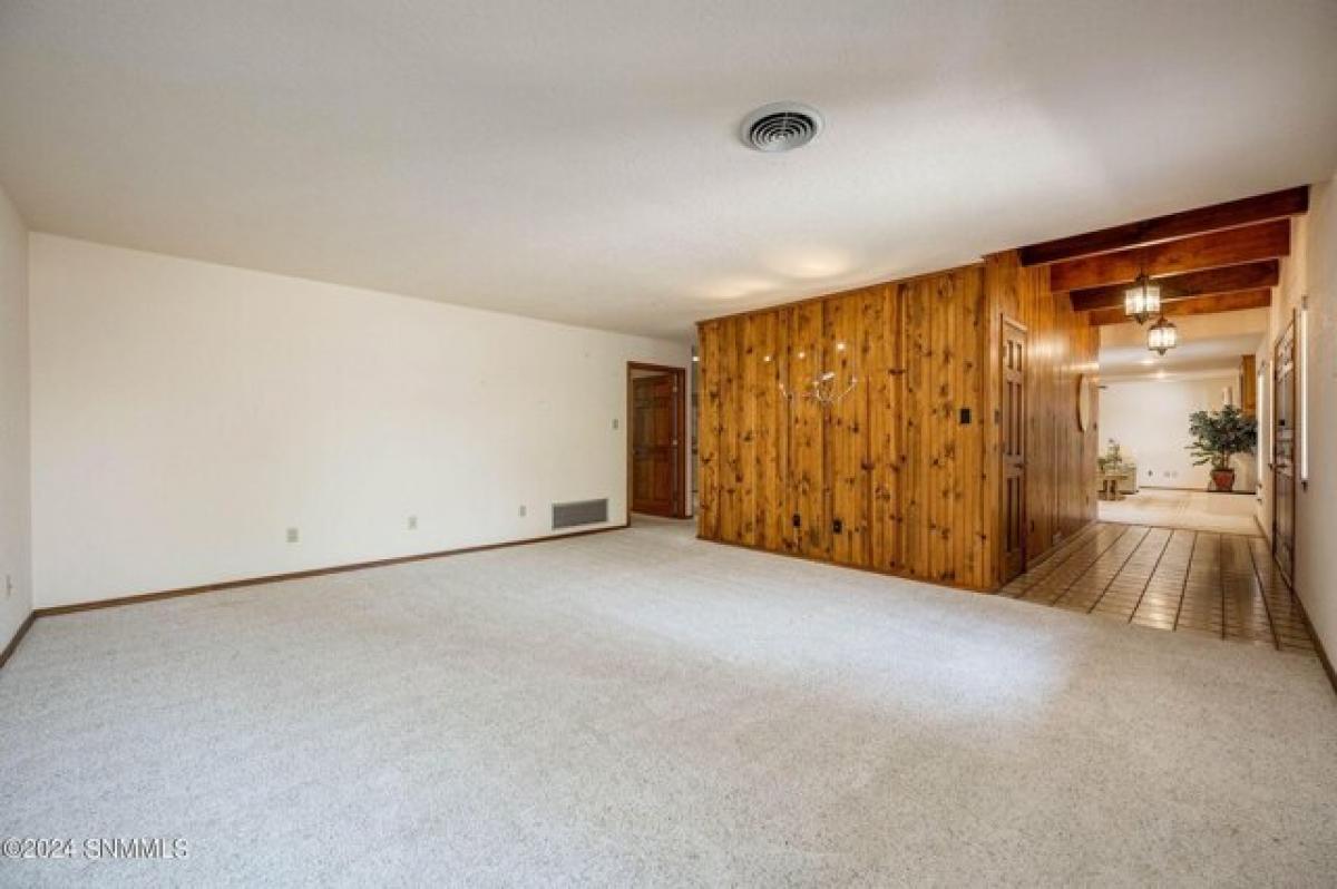 Picture of Home For Sale in Las Cruces, New Mexico, United States