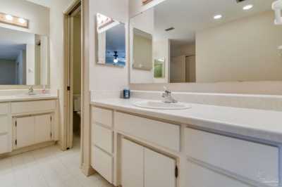 Home For Sale in Pensacola, Florida