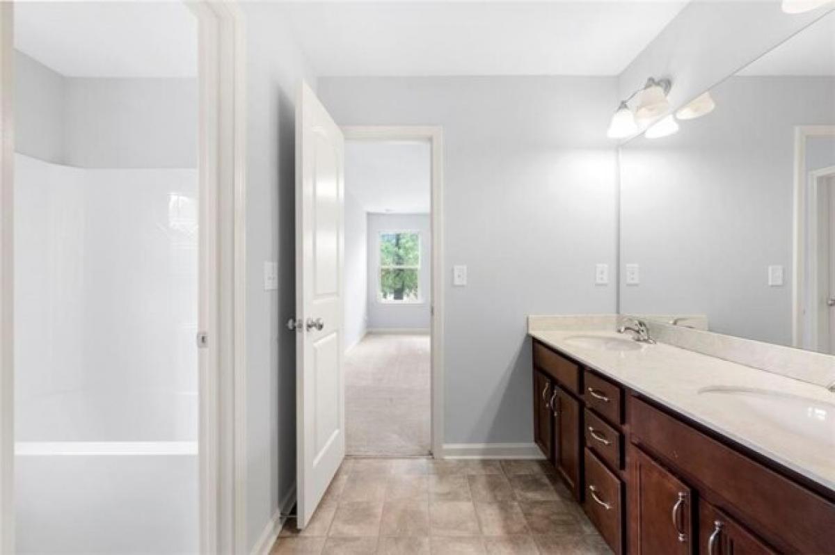 Picture of Home For Sale in Austell, Georgia, United States