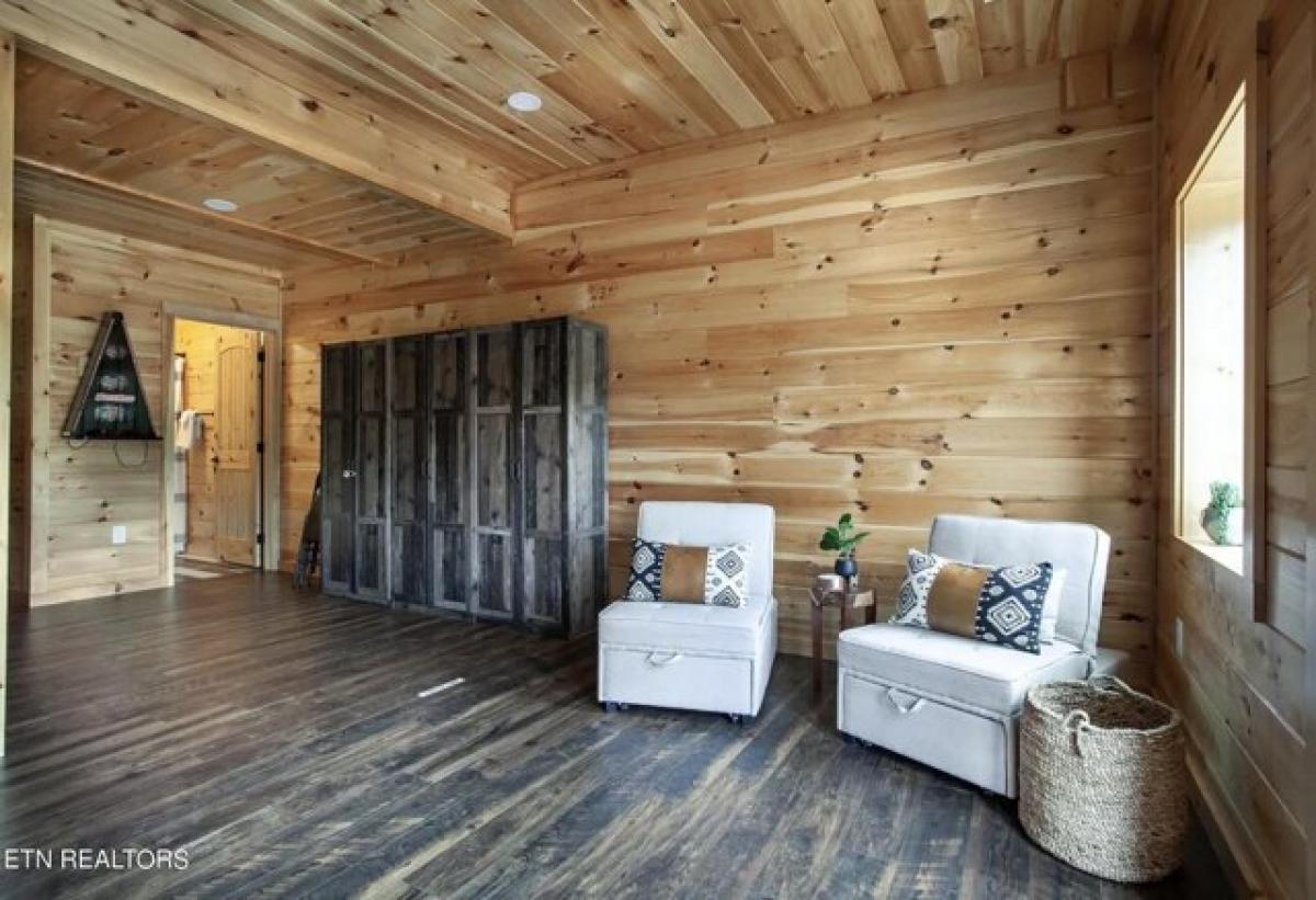 Picture of Home For Sale in Gatlinburg, Tennessee, United States