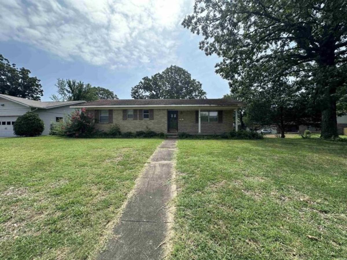 Picture of Home For Sale in North Little Rock, Arkansas, United States