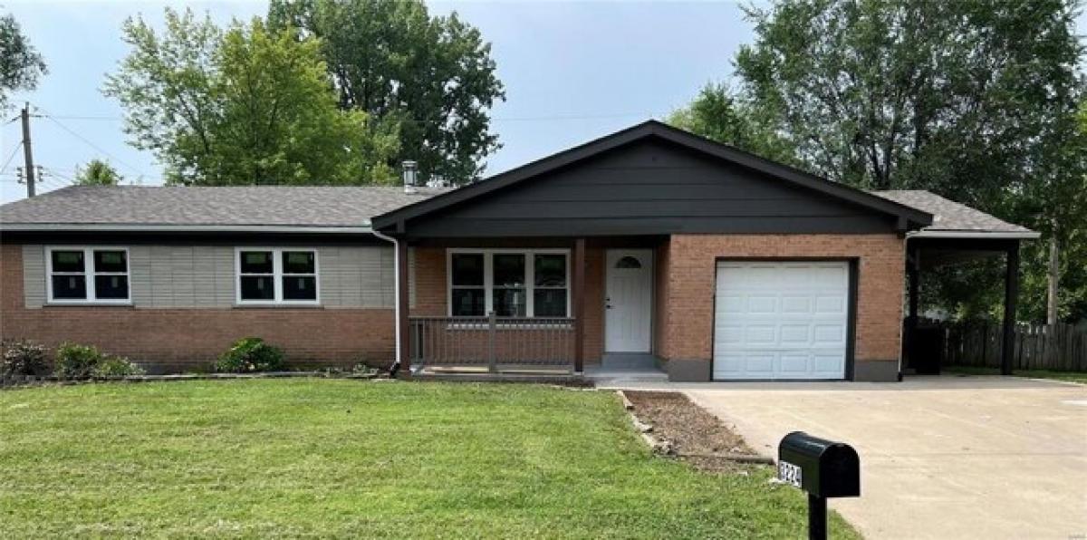 Picture of Home For Sale in Saint Charles, Missouri, United States