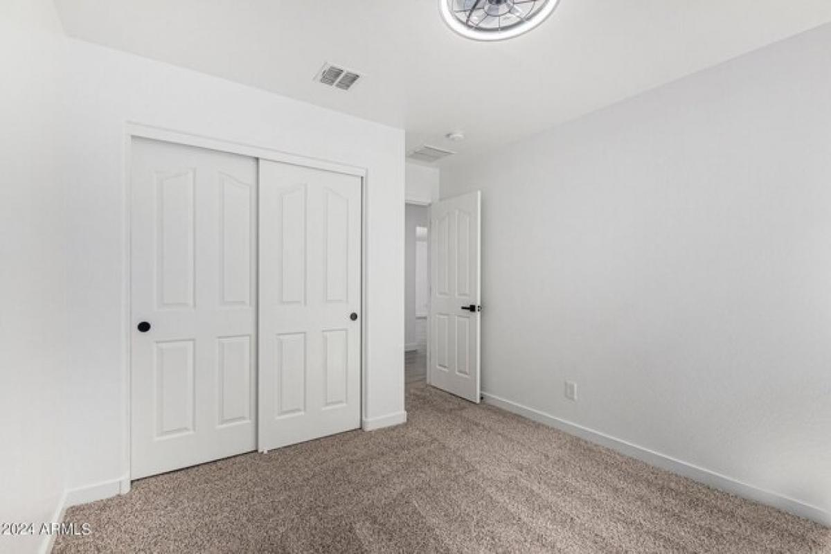 Picture of Home For Sale in Goodyear, Arizona, United States