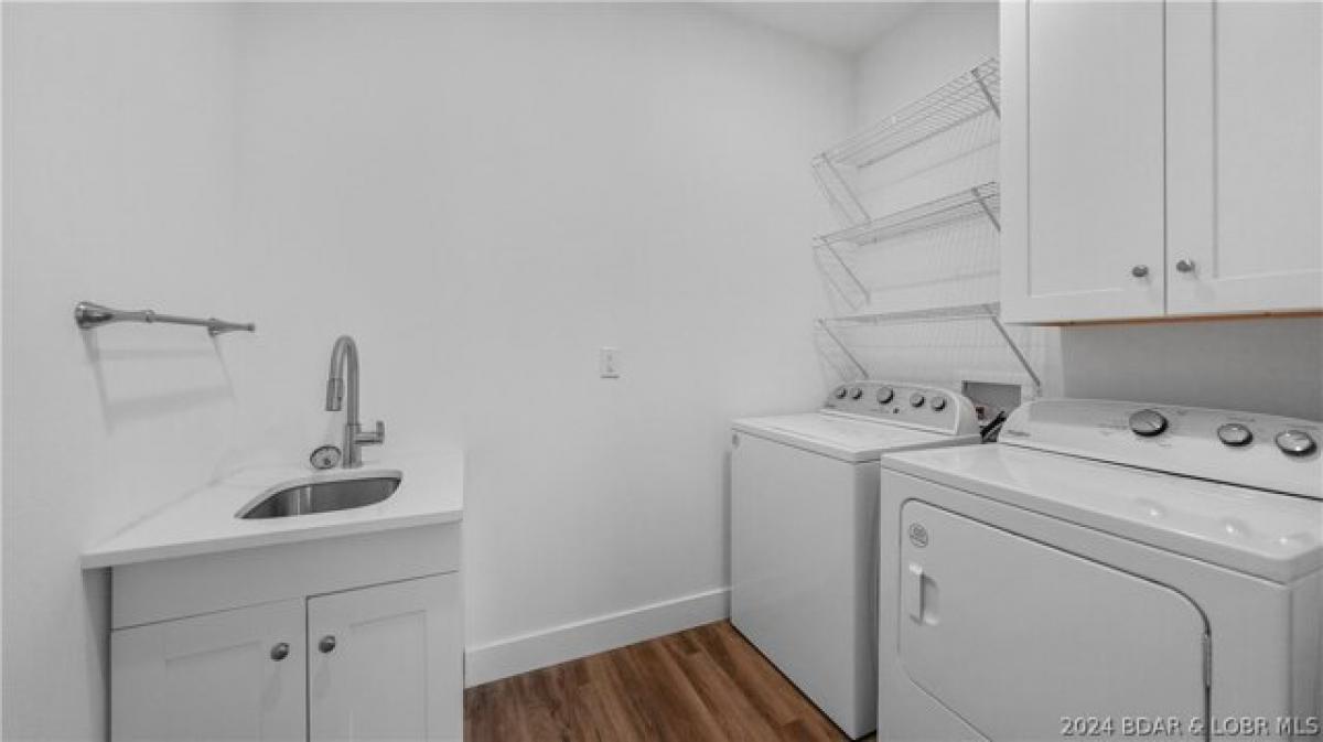 Picture of Home For Sale in Osage Beach, Missouri, United States