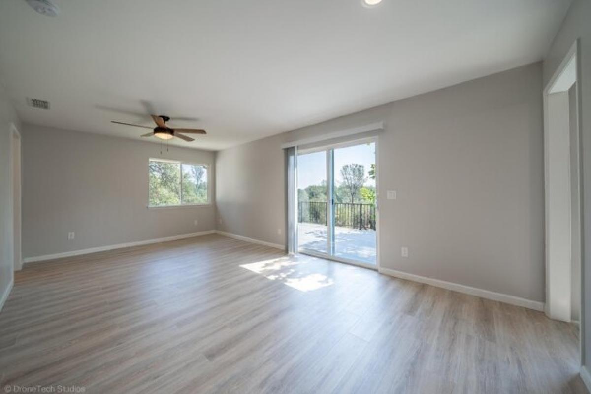 Picture of Home For Sale in Redding, California, United States